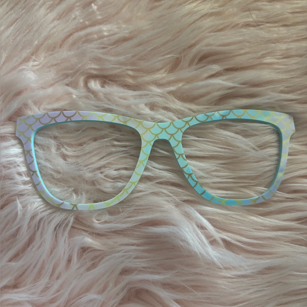 Iridescent Mermaid Scale toppers Frame - Blue/Green